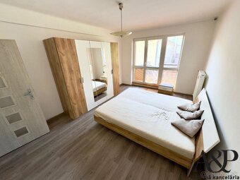 2 IZB. BYT S BALKÓNOM V CENTRE MESTA, 58M2, TOVÁRENSKÁ UL., - 8