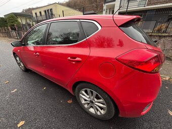 Predám KIA Ceed - 8
