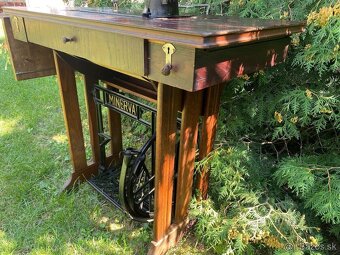 Šijací stroj MINERVA - 8