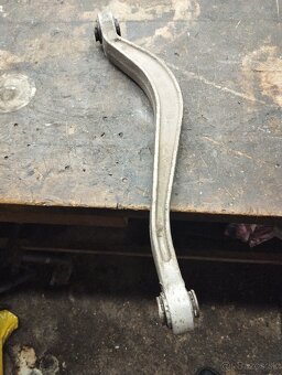 Nahradne diely Lancia Thesis - 8