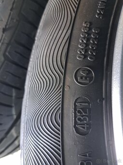Predam Original elektrony Volkswagen 5X112 R17 a letne pneu - 8