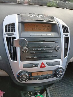 Kia ceed 1.6crdi - 8