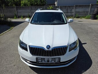ŠKODA SUPERB COMBI L&K 2.0 CRTDI 140KW DSG 4X4 - 8