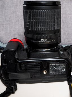 Nikon D7000 s príslušenstvom. - 8