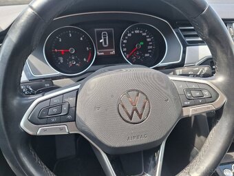 Volkswagen Passat Variant 2.0 TDI DSG - 8