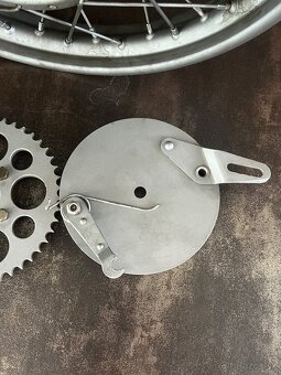 Prodám originál kola přední a zadní Jawa 350 SV - předválka - 8