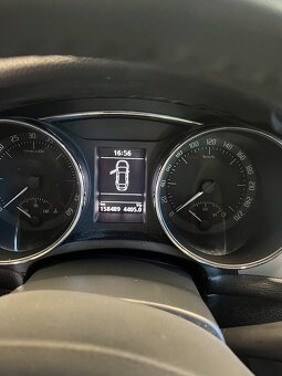 Škoda Superb 2.0 tdi 4x4 DSG - 8
