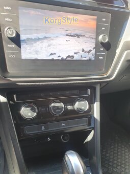 Volkswagen Touran - 8
