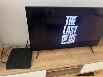 Playstation 4 Slim s ovládačom +Hra - 8