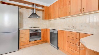 AXIS REAL | DVA V JEDNOM - Veľký a menší dom na jednom pozem - 8