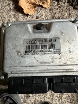 Náhradné diely Audi A4 - 8