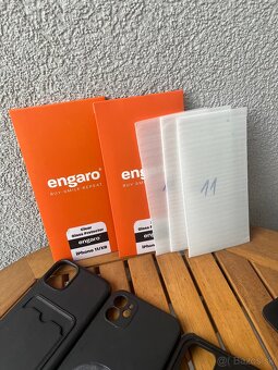 Apple IPhone 11 128GB - 100% batéria - 8