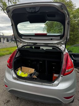 FORD FIESTA 1,6 D - 8