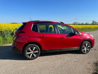 Peugeot 2008 PURETECH STYLE - 8