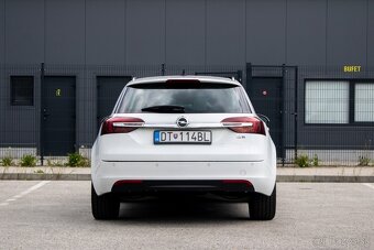 Opel Insignia ST - 8