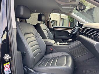 Volkswagen Touareg 3.0TDi 4Motion r.v 2019 - Black on Black - 8