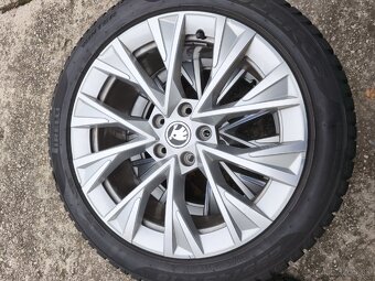 Zimné pneu 235/45 R18 - 8