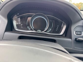 Volvo XC 60 rok výroby 2015 - 8