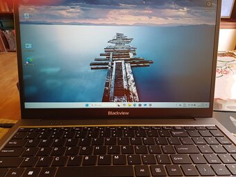 Predám čistonový notebook Blackview - 8
