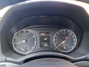 Octavia 2. Benzín, plyn(LPG) 1,6 - 8