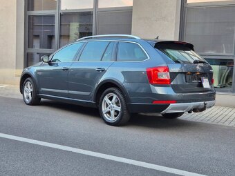 ŠKODA OCTAVIA III COMBI SCOUT 4x4 DSG - 8