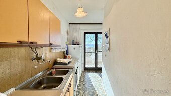 Dom s tromi apartmánmi v centre, Starigrad Paklenica - 8