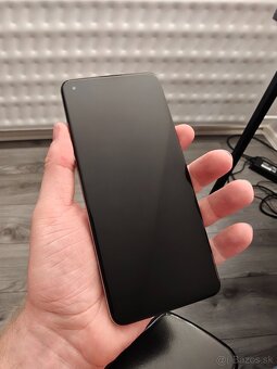 Oneplus 8T 8/128GB 100% funkčný ale má zelenú čiaru - 8