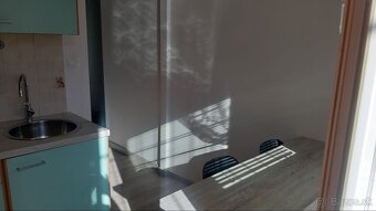 SENEC: ZARIADENÝ 1-izbový byt s loggiou v CENTRE - 8