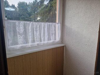 Na predaj 4 izbový byt v meste Handlová na ulici Okružná. - 8