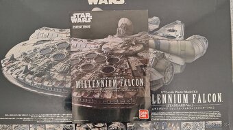 Predám plastikový model Millennium Falcon - Star Wars 1:72 - 8