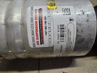 Tesla Model X 2015-2021 - 8