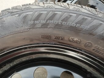 Predám sadu zimných pneu na diskoch 185/65 R15 T - 8