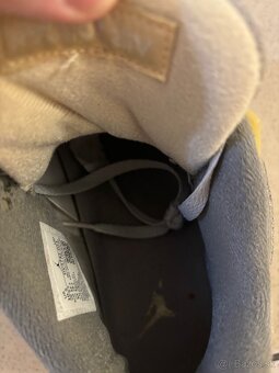 Jordan 4 Craft Photon Dust - 8