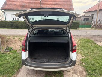 RENAULT MEGANE II GRANDTOUR 1.5dci - 8