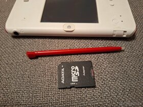 Nintendo 2DS + kopec hier na SD karte - 8