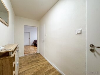 Prenájom - 2 izbový byt - centrum mesta - Nitra - 8