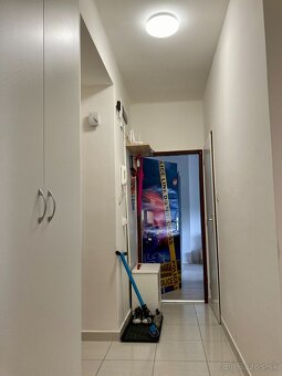 Kompletne prerobený 2-izbový byt s balkónom, Komárno - 8