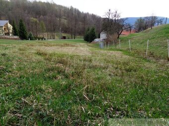 LEPŠIA CENA Priestranný pozemok na stavbu domu či chalu - 8