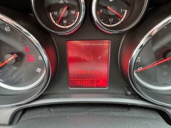 Opel ASTRA-J, 1,4 benzín, 2010 - 8