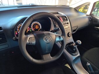 Toyota Auris Touring Sports Hatchback 97kw Manuál - 8