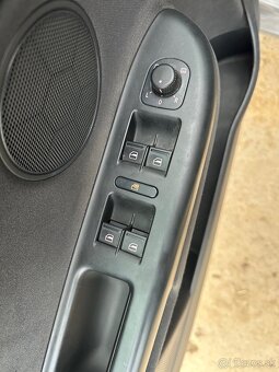 Volkswagen Golf 6 PLUS 2.0 TDI CR - 8