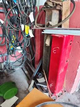 Náhradné diely - 8