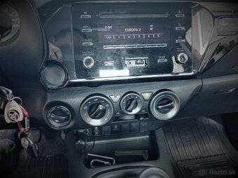 Toyota Hilux - 8