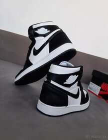 Nike Air Jordan 1 - 8
