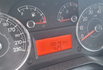 Fiat Grande Punto 1.3 Mjet diesel Nová STK - 8