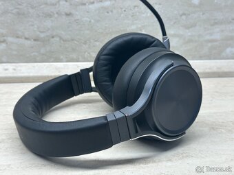 Corsair VIRTUOSO RGB WIRELESS XT - 8