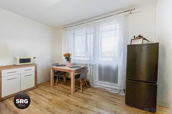 SRG | Priestranný byt s 2 balkónmi a špajzou | Nábrežná - 8