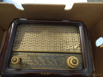 Staré rádio tesla - 8