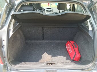 Renault Clio 1.6 Dynamique Plus A/T - 8