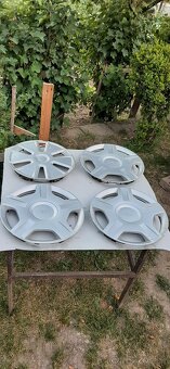Ford Fiesta-puklice R14 - 8